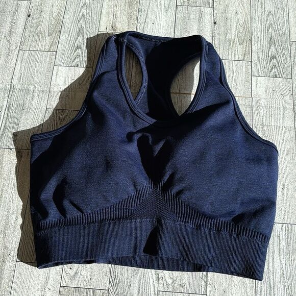 Alphalete Aero Bra navy blue size XS removable pads. - Picture 3 of 6